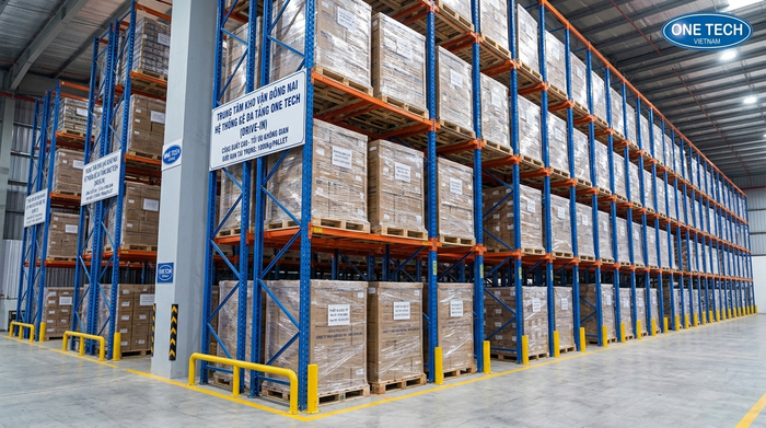 Hệ thống kệ drive in trong kho logistics tại Đồng Nai