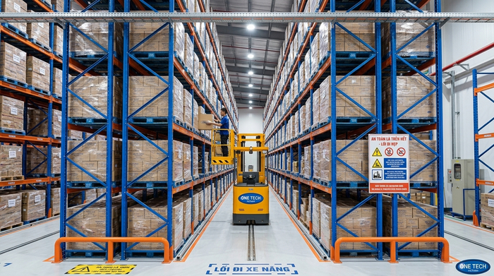 Kệ Narrow Aisle Nhơn Trạch cho kho công nghiệp Ứng dụng Kệ Narrow Aisle Nhơn Trạch cho kho sản xuất và logistics